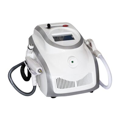 Guter Preis Intensive Impuls-Licht-Laser-IPL-Maschine mit dem System 6 In1 bedienungsfreundlich Online
